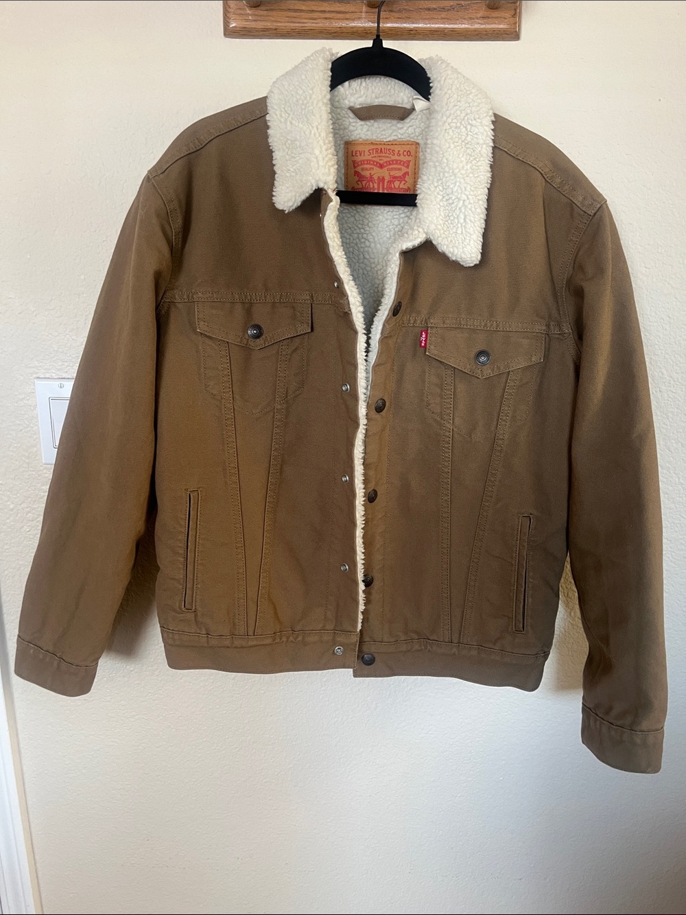 Levi's Brown Sherpa Collar Trucker Jacket with Cream Lining